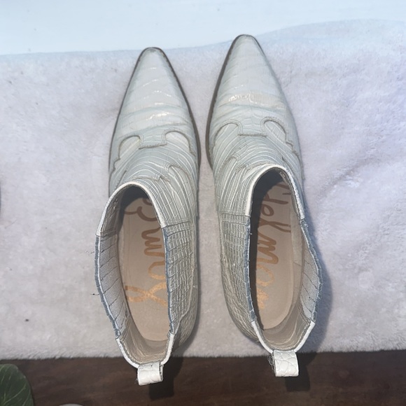 SAM EDELMAN WHITE BOOTIES - Picture 4 of 8